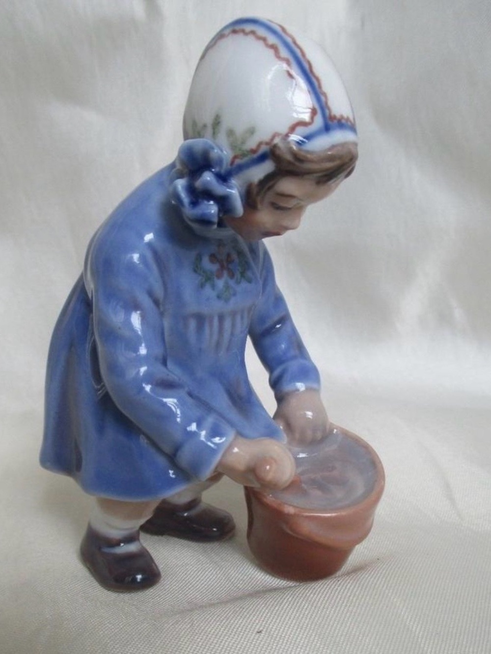 Early 20th Century Collectable ‘Girl With Bucket’ By Renowned Artist Dahl Jensen
